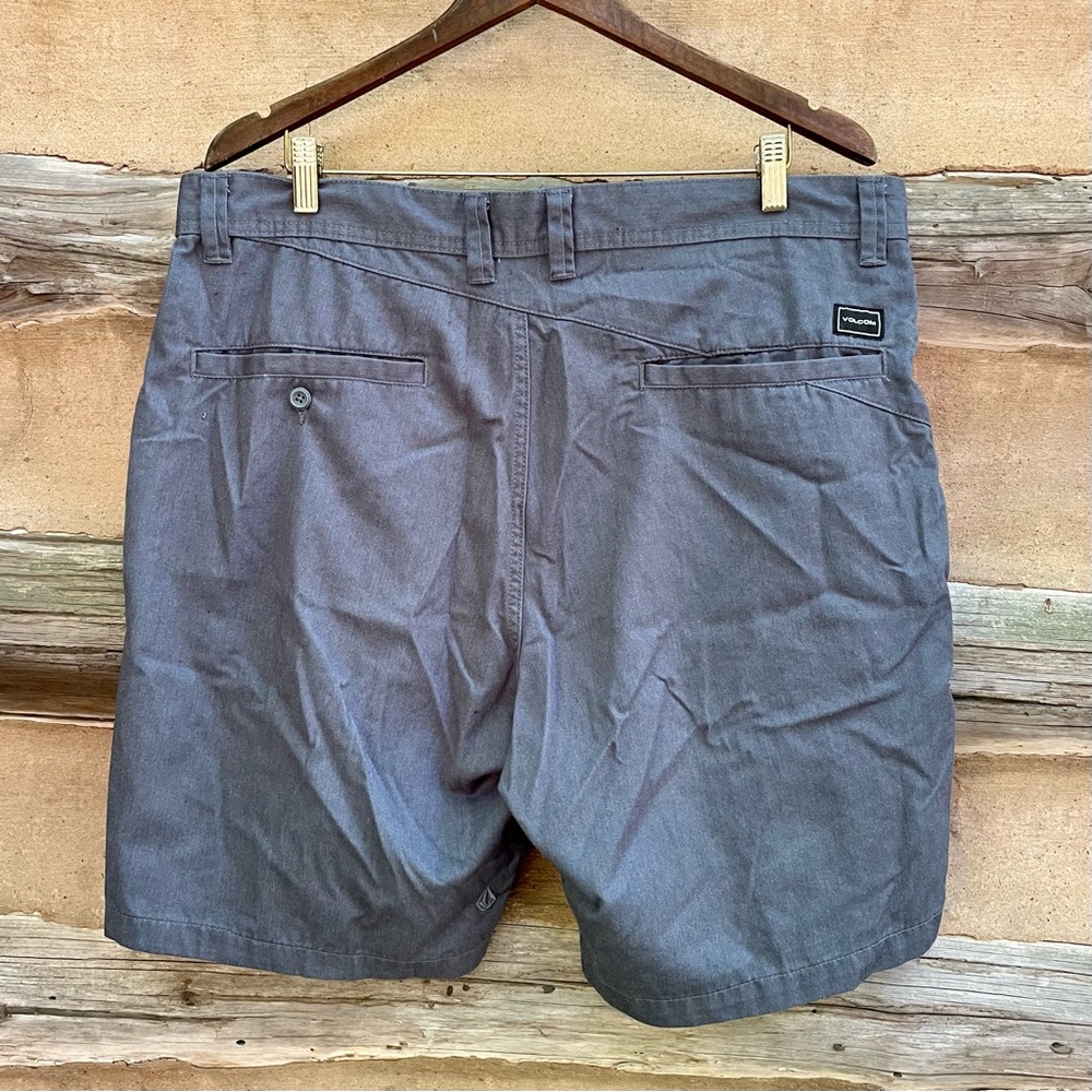 Volcom Shorts - Picture 2 of 7